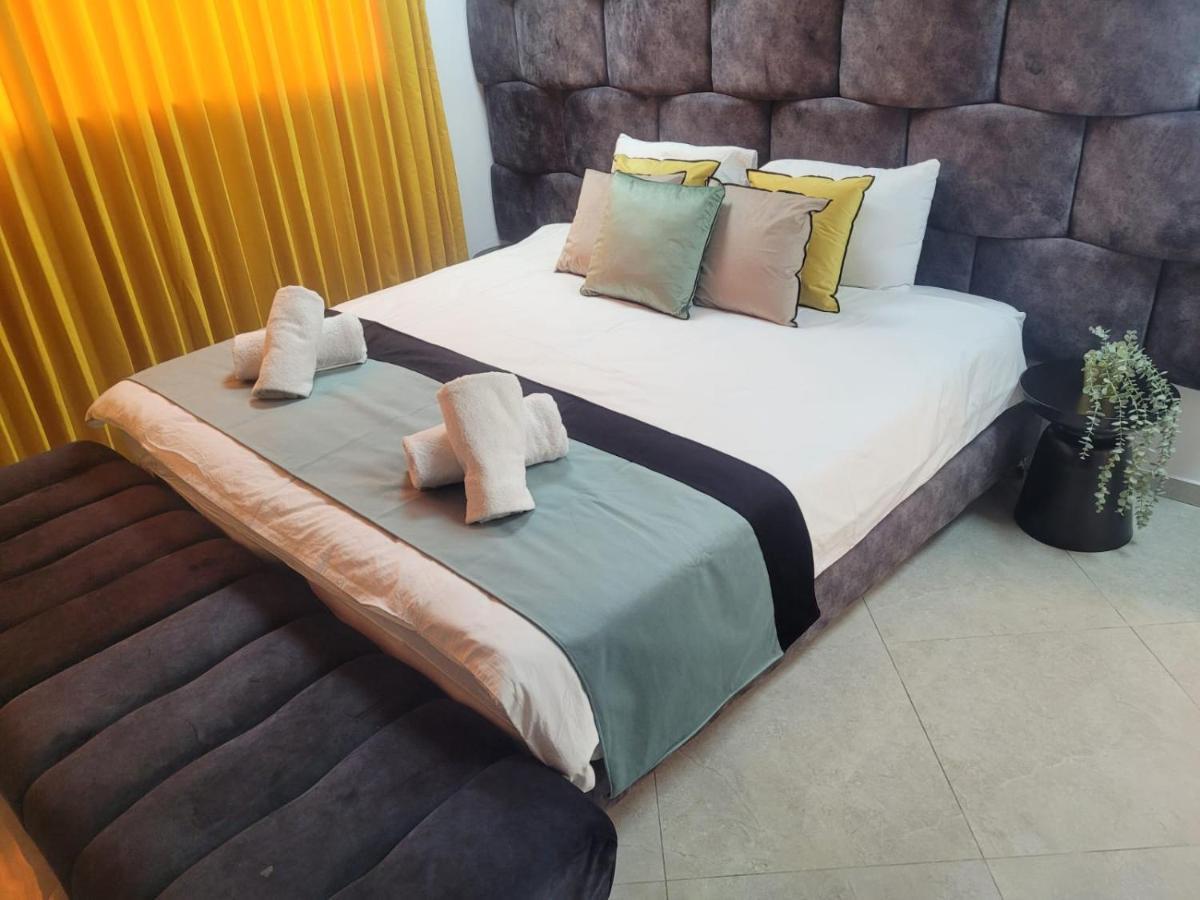 Yalarent Malina Motel In Тиверіада Екстер'єр фото