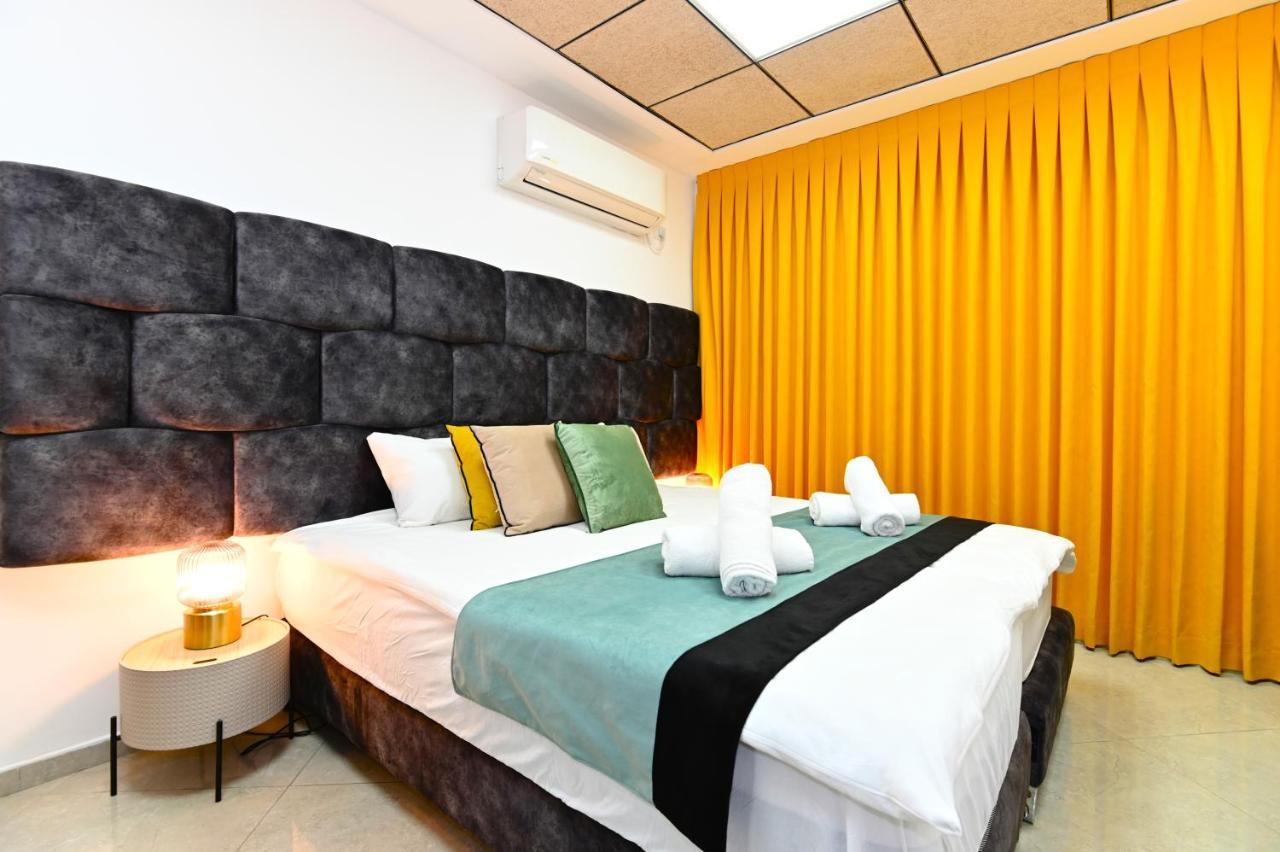 Yalarent Malina Motel In Тиверіада Екстер'єр фото