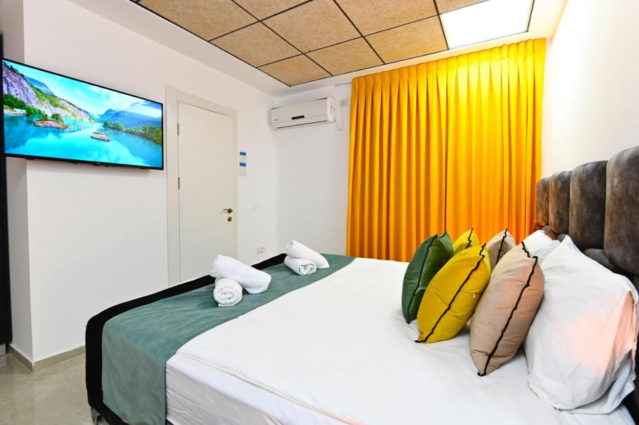 Yalarent Malina Motel In Тиверіада Екстер'єр фото